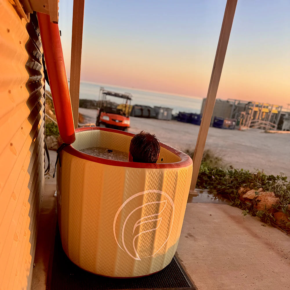 FLOATABLES The Ice Drop - Ice Bath