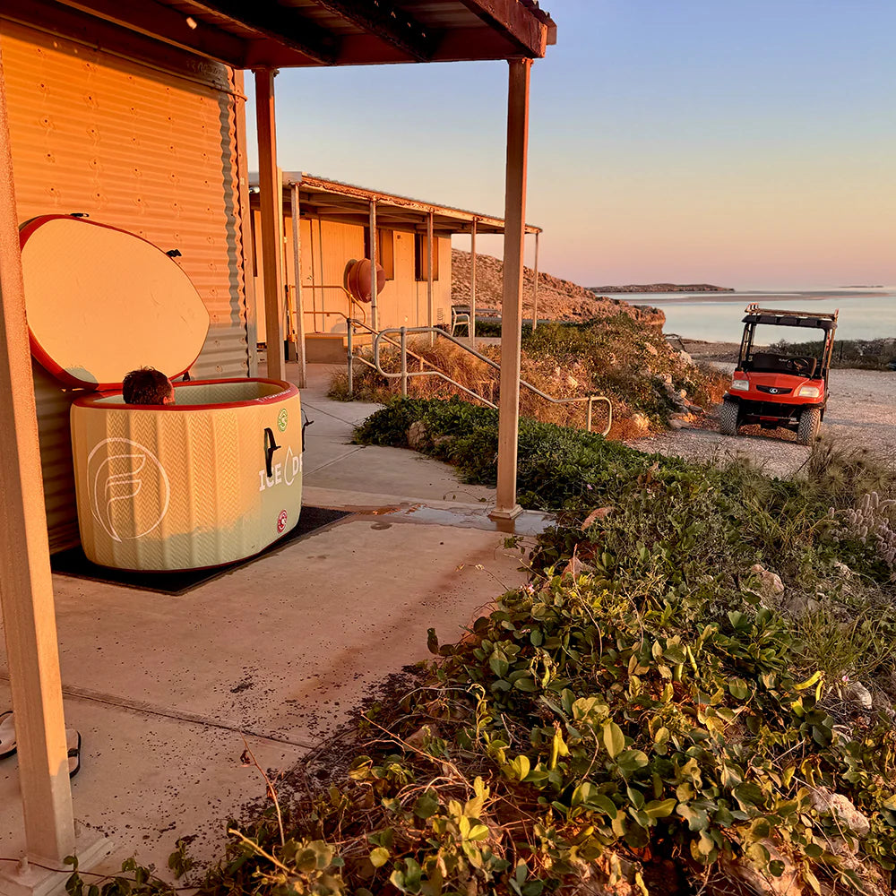 FLOATABLES The Ice Drop - Ice Bath