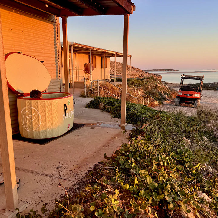 FLOATABLES The Ice Drop - Ice Bath